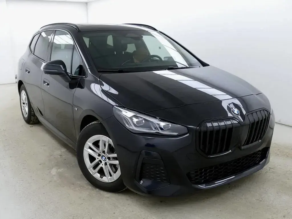 Gebraucht BMW 220 Active Tourer M Sport 170 PS (125 kW) 2024 Schwarz Van / Kleinbus