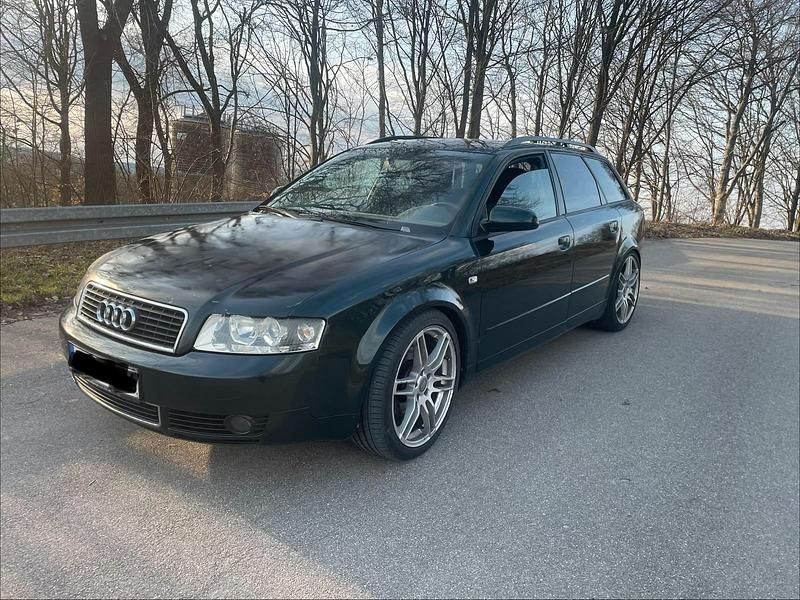 Gebraucht Audi A4 163 PS (119 kW) 2003 Grün Kombi