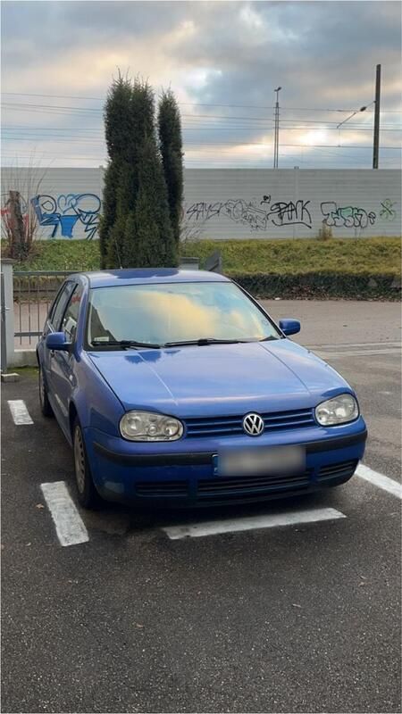Blau Gebraucht 1998 VW Golf IV Kleinwagen | 1.200 € (Teuer) - Bild 1/4