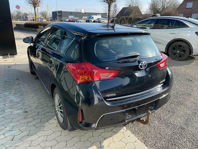 Gebraucht Toyota Auris T2 99 PS (72 kW) 2013 Schwarz Limousine