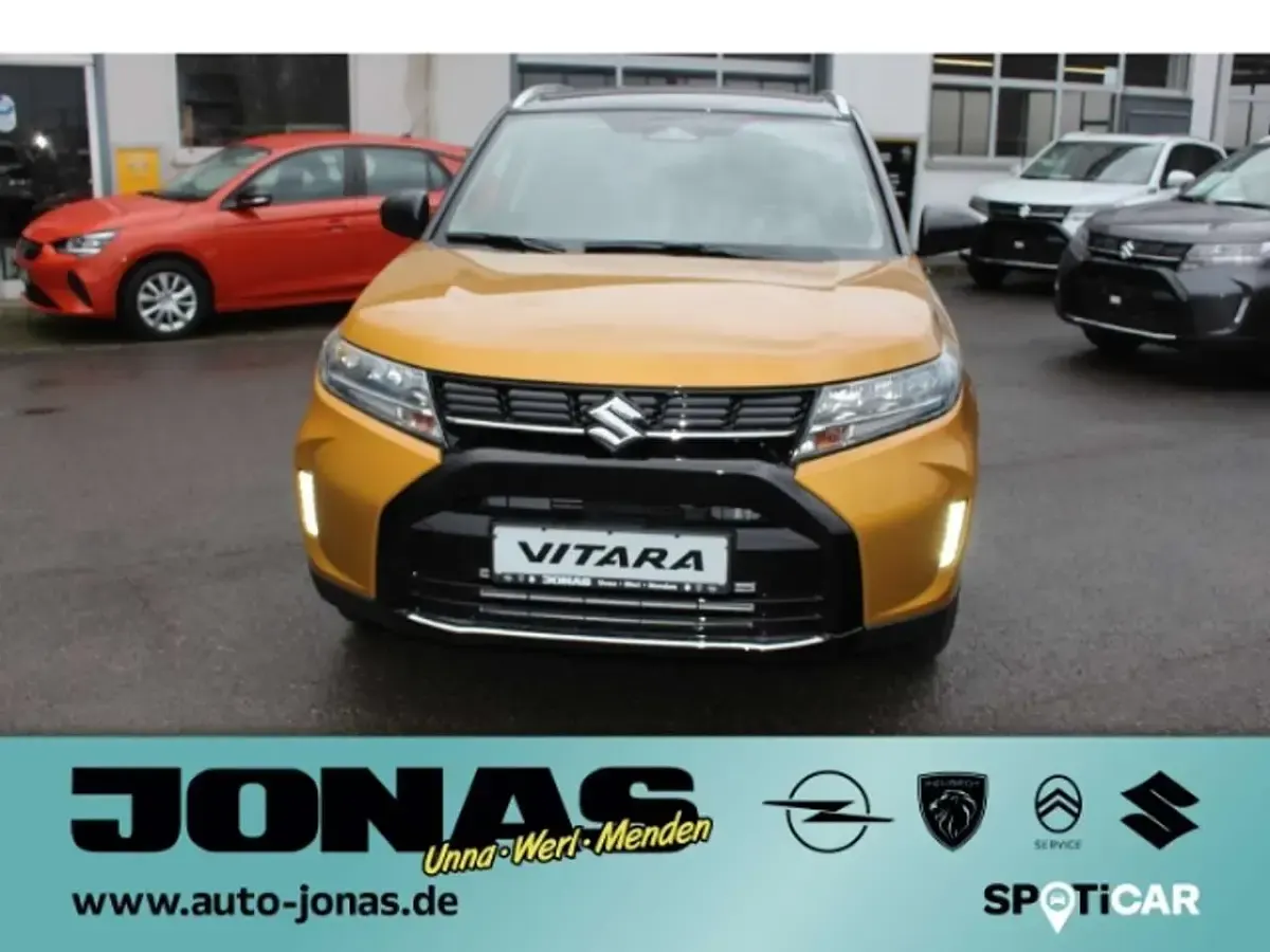 Neu Suzuki Vitara Comfort 109 PS (80 kW) 2025 Solar yellow/cosmic black SUV