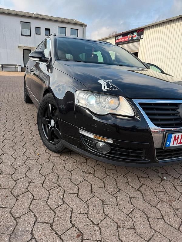 Schwarz Gebraucht 2008 VW Passat Sportline Kombi | 5.400 € (Fairer Preis) - Bild 1/4