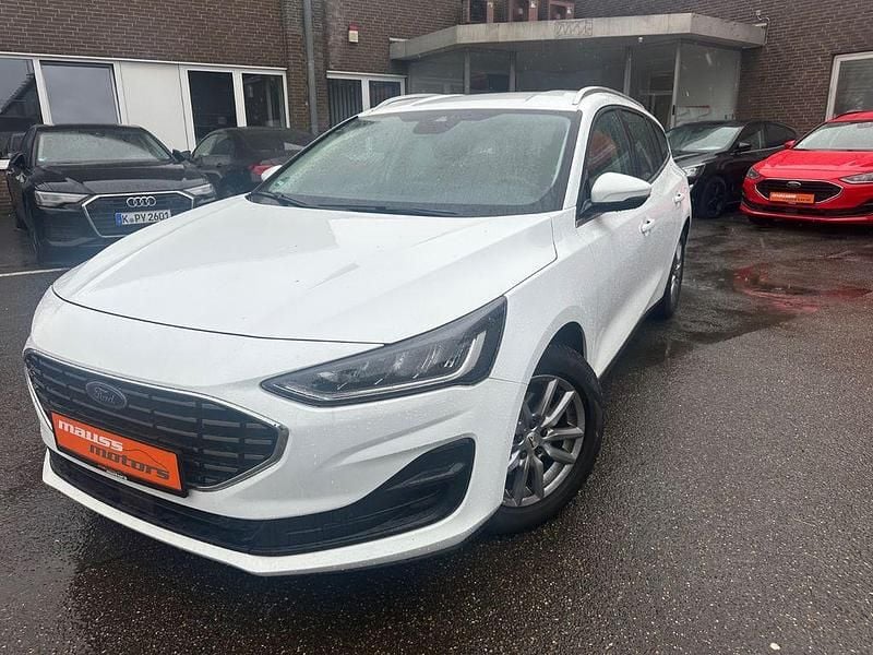Gebraucht Ford Focus Titanium 116 PS (85 kW) 2023 Weiß Limousine