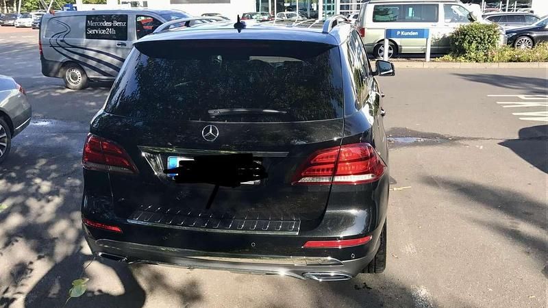 Gebraucht Mercedes GLE350 AMG line 258 PS (189 kW) 2017 Schwarz SUV