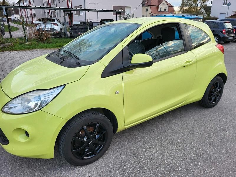 Gebraucht Ford Ka 69 PS (50 kW) 2012 Gelb Kleinwagen
