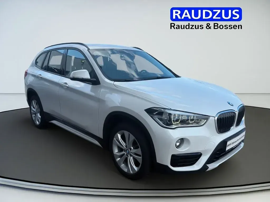 Gebraucht BMW X1 Sport Line 150 PS (110 kW) 2018 Weiß SUV