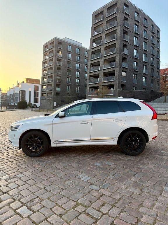 Gebraucht Volvo XC60 190 PS (139 kW) 2015 Weiß SUV