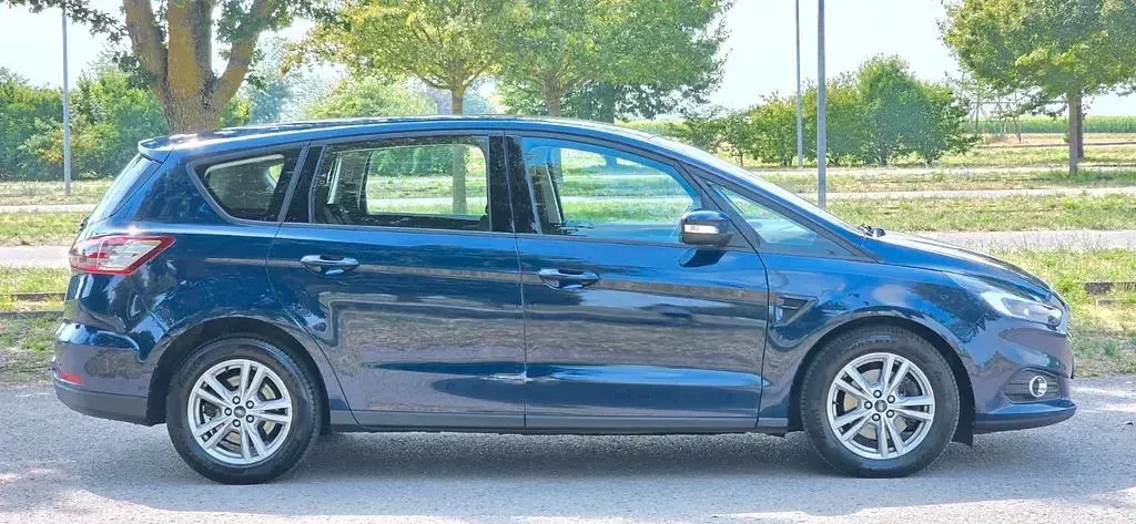 Gebraucht Ford S-MAX Titanium 150 PS (110 kW) 2019 Blau Van / Kleinbus