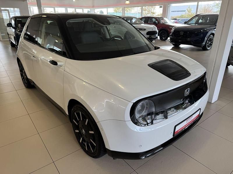 Platinum white pearl Gebraucht 2021 Honda e Advance Kleinwagen | 16.990 € (Fairer Preis) - Bild 1/4