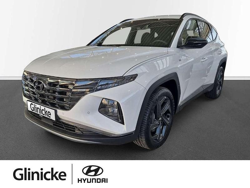 Weiß Gebraucht 2023 Hyundai Tucson Blackline SUV | 35.690 € (Etwas zu teuer) - Bild 1/4
