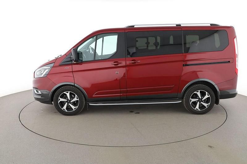 Second-hand Ford Tourneo Custom Active 2022 Roșu Van