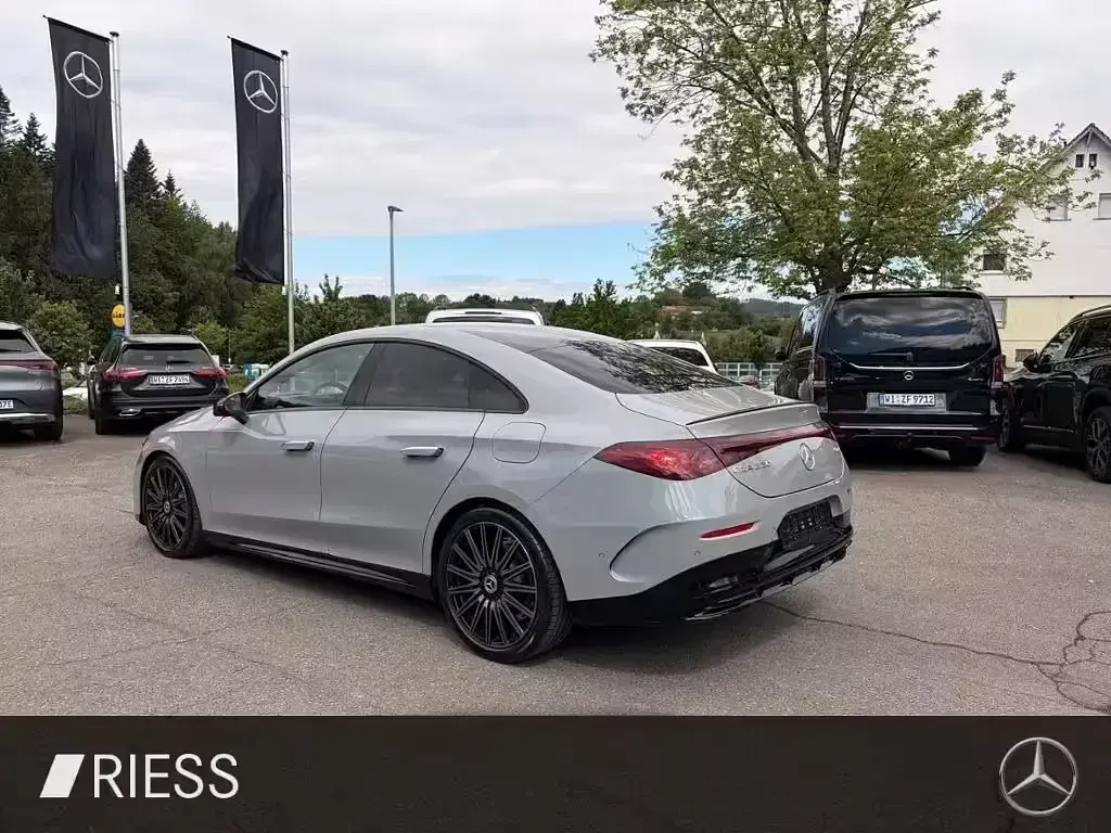 Gebraucht Mercedes CLA220 AMG line 211 PS (155 kW) 2026 Manufaktur lack manufaktur alpingrau uni Limousine
