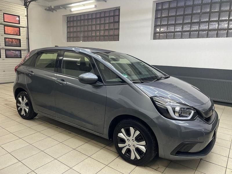 Grau Gebraucht 2021 Honda Jazz Elegance Kleinwagen | 13.900 € (Superpreis) - Bild 1/4