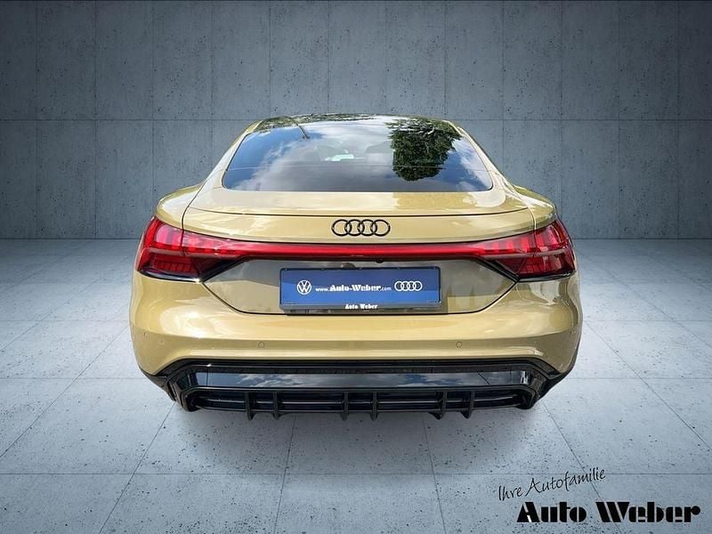 Gebraucht Audi e-tron GT quattro Ambiente 350 kW (476 PS) 2023 Grün Limousine