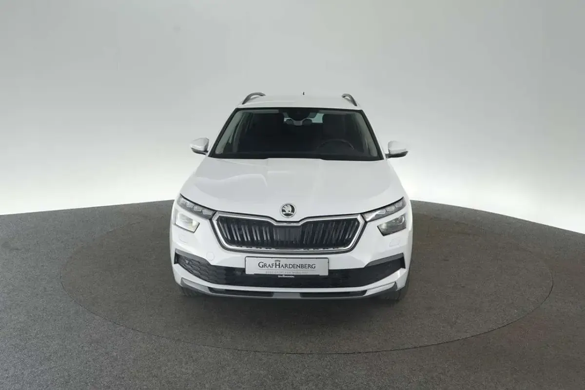 Gebraucht Skoda Kamiq Ambition 110 PS (80 kW) 2022 Weiß SUV