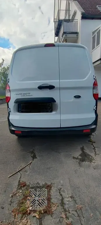 Gebraucht Ford Courier 102 PS (75 kW) 2021 Weiß Van / Kleinbus