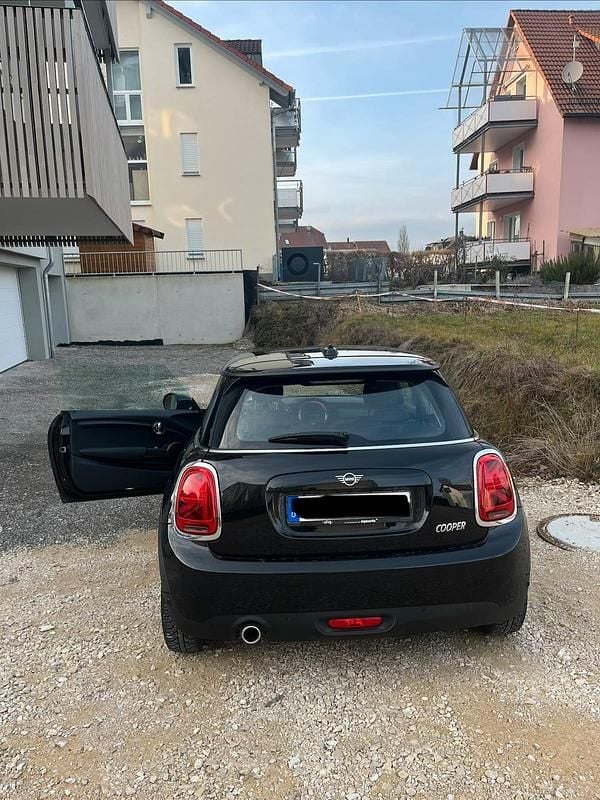 Gebraucht Mini Cooper 136 PS (100 kW) 2020 Schwarz Kleinwagen