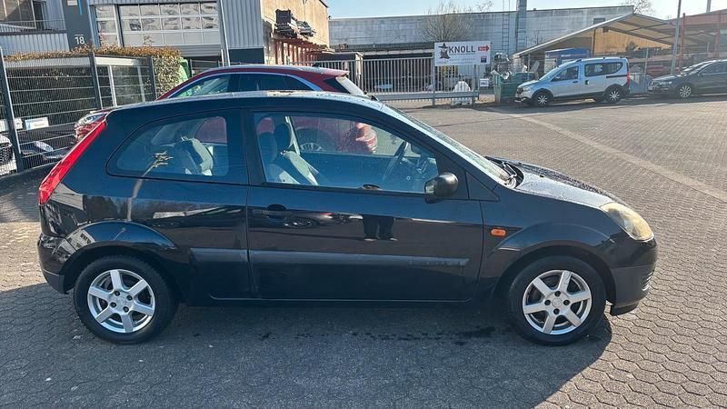 Gebraucht Ford Fiesta 69 PS (50 kW) 2007 Schwarz Kleinwagen