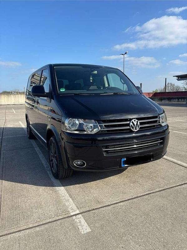 Gebraucht VW Multivan Comfortline 179 PS (131 kW) 2011 Schwarz Van