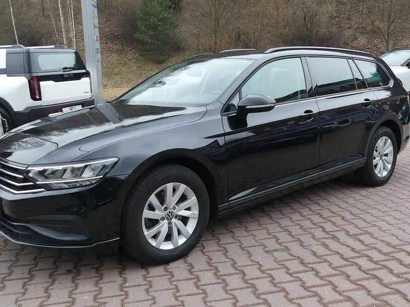 Schwarz Gebraucht 2020 VW Passat Kombi | 18.990 € (Superpreis) - Bild 1/4