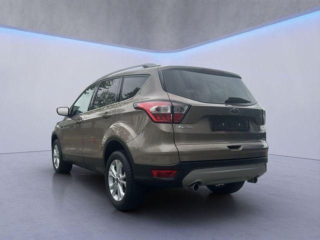 Gebraucht Ford Kuga Titanium 150 PS (110 kW) 2018 Pyritsilber met. SUV