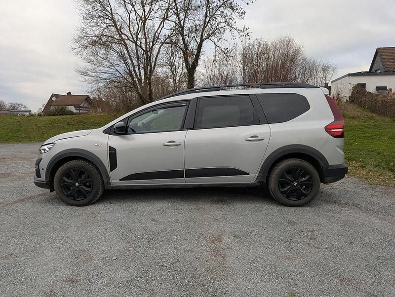 Gebraucht Dacia Jogger Extreme 101 PS (74 kW) 2022 Grau Van / Kleinbus
