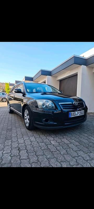 Schwarz Gebraucht 2008 Toyota Avensis Kombi | 1.100 € (Fairer Preis) - Bild 1/4