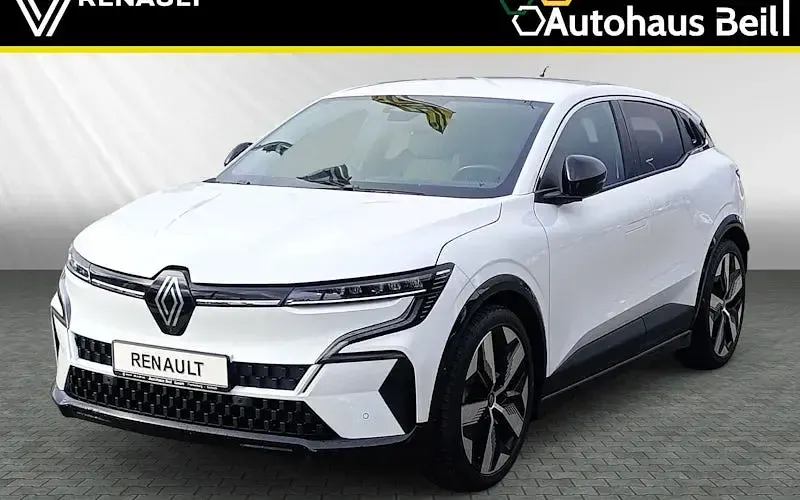 Używany Renault Megane E-Tech Techno 161 kW (220 KM) 2022 Biały Sedan/Limuzyna