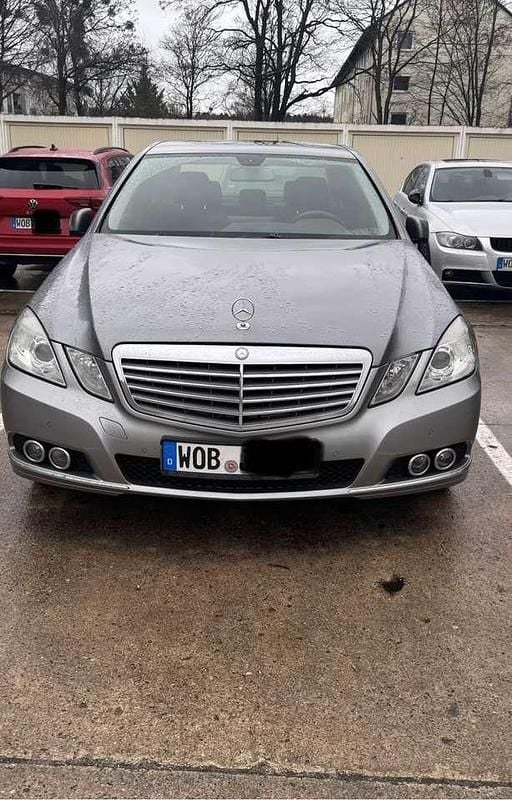 Gebraucht Mercedes E200 184 PS (135 kW) 2011 Limousine
