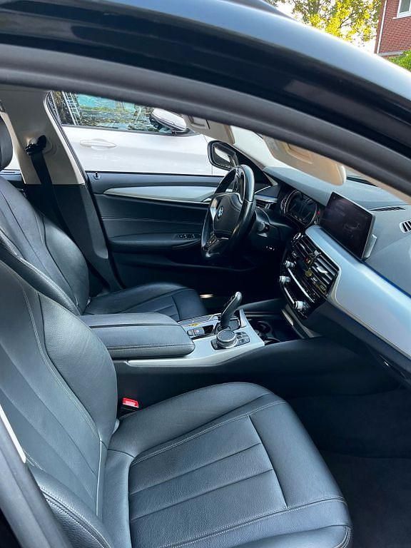 Gebraucht BMW 520 190 PS (139 kW) 2019 Schwarz Kombi