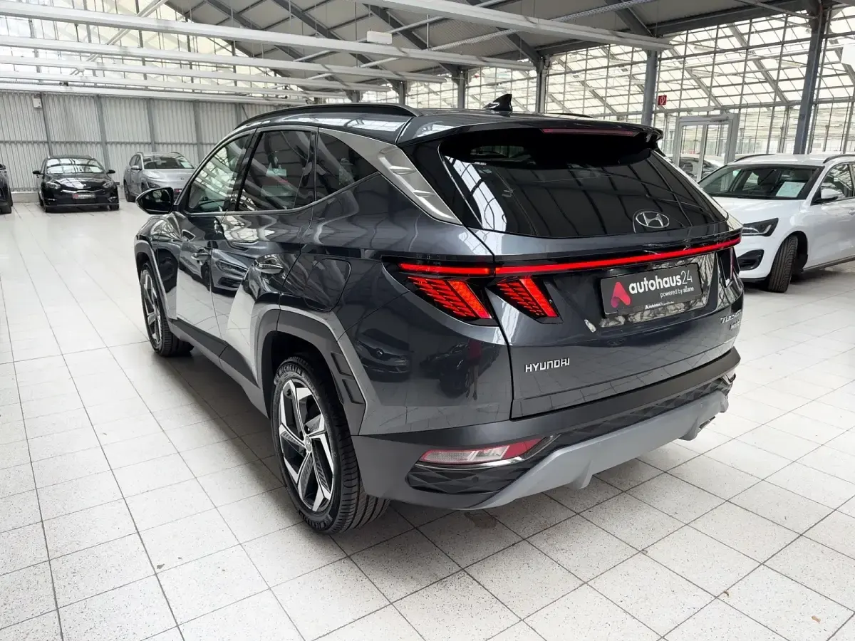 Gebraucht Hyundai Tucson Trend 230 PS (169 kW) 2024 Grau SUV