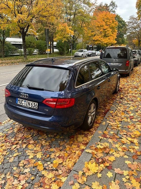 Silber Gebraucht 2013 Audi A4 Ambition Kombi | 9.400 € (Fairer Preis) - Bild 1/4