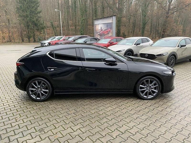 Gebraucht Mazda 3 Selection 122 PS (89 kW) 2020 Schwarz Limousine