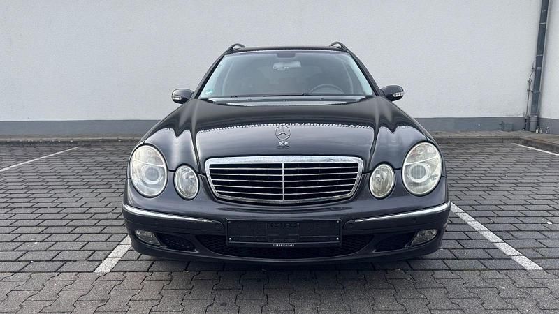 Gebraucht Mercedes E320 Elegance 224 PS (164 kW) 2003 Grau Kombi