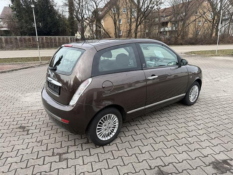 Gebraucht Lancia Ypsilon 77 PS (56 kW) 2009 Braun Kleinwagen