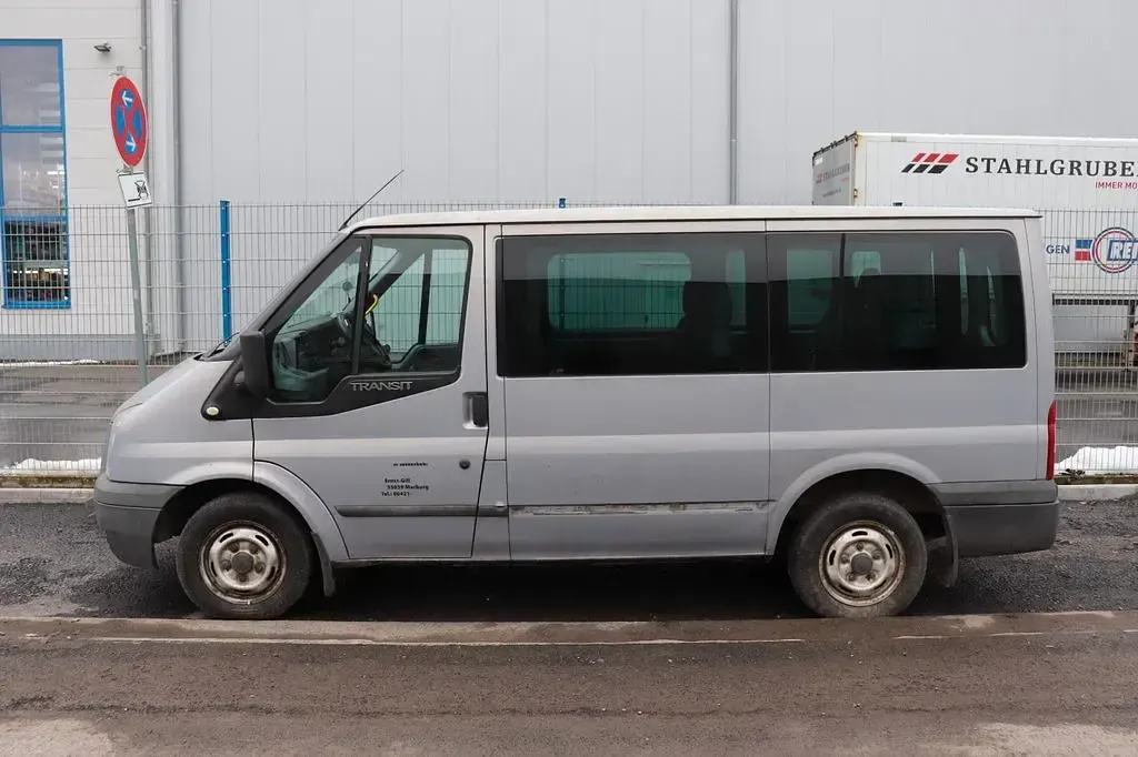 Używany Ford Transit Trend 101 KM (74 kW) 2012 Srebrny Kombi