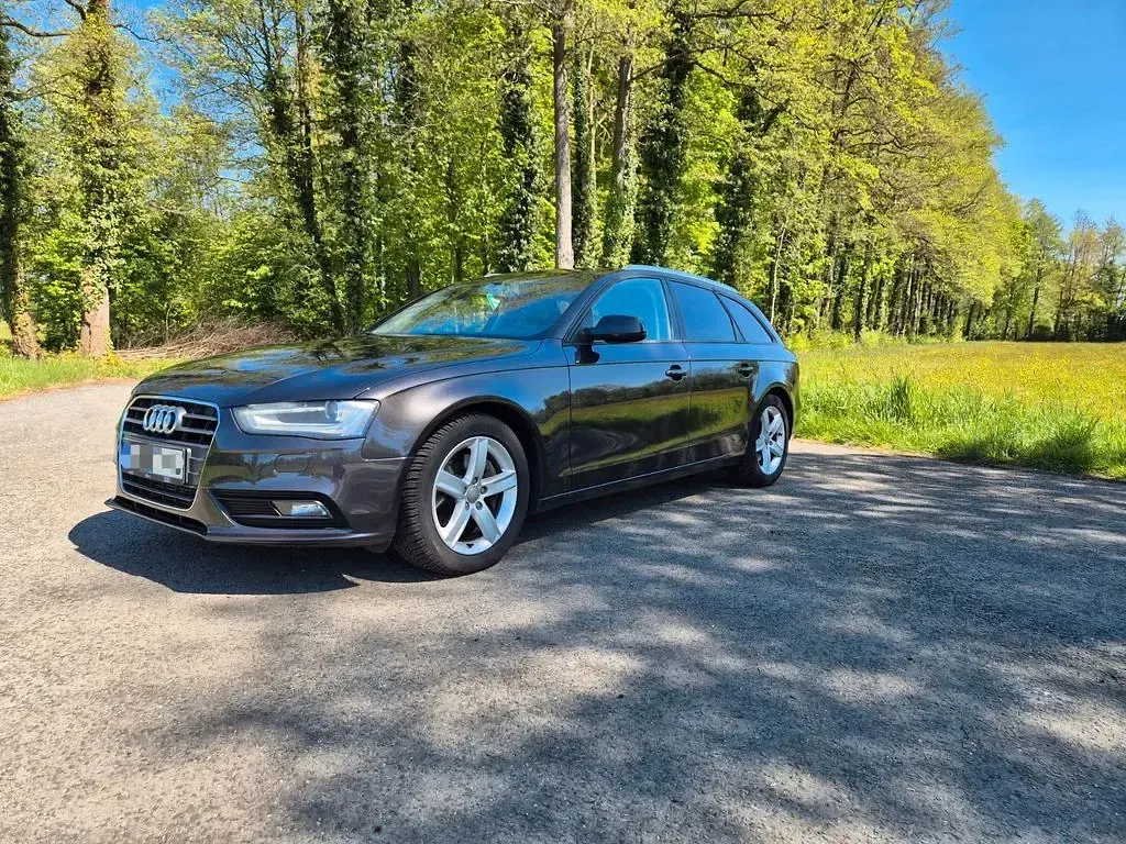 Gebraucht Audi A4 Ambiente 204 PS (150 kW) 2012 Andere farben Kombi