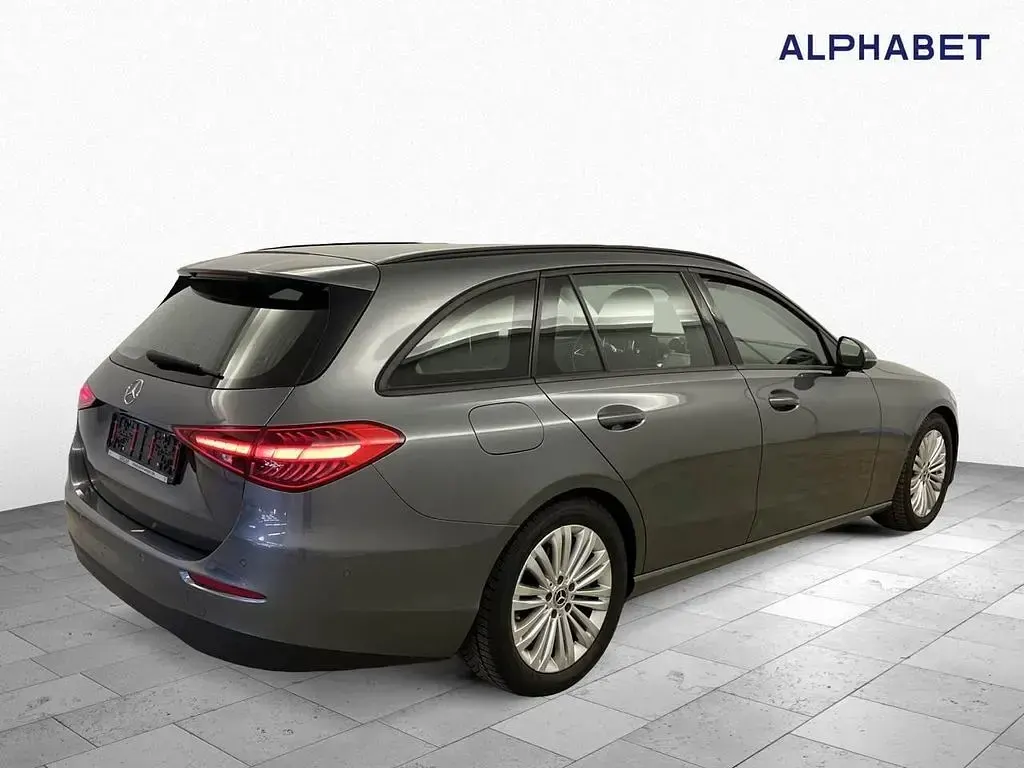 Gebraucht Mercedes C220 200 PS (147 kW) 2022 Grau Limousine