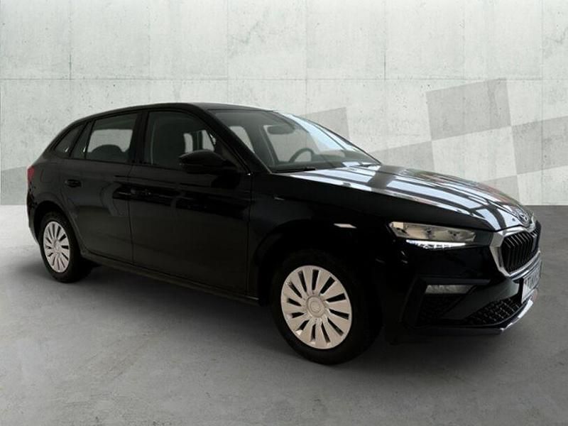 Gebraucht Skoda Scala 116 PS (85 kW) 2024 Blackmagic perleffekt Kleinwagen