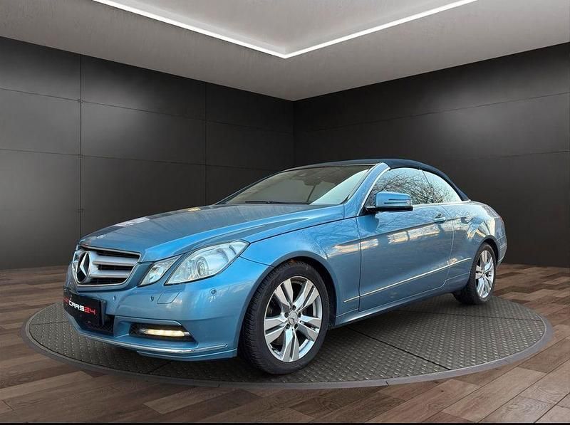 Blau Gebraucht 2012 Mercedes E350 Avantgarde Cabrio | 12.890 € (Superpreis) - Bild 1/4