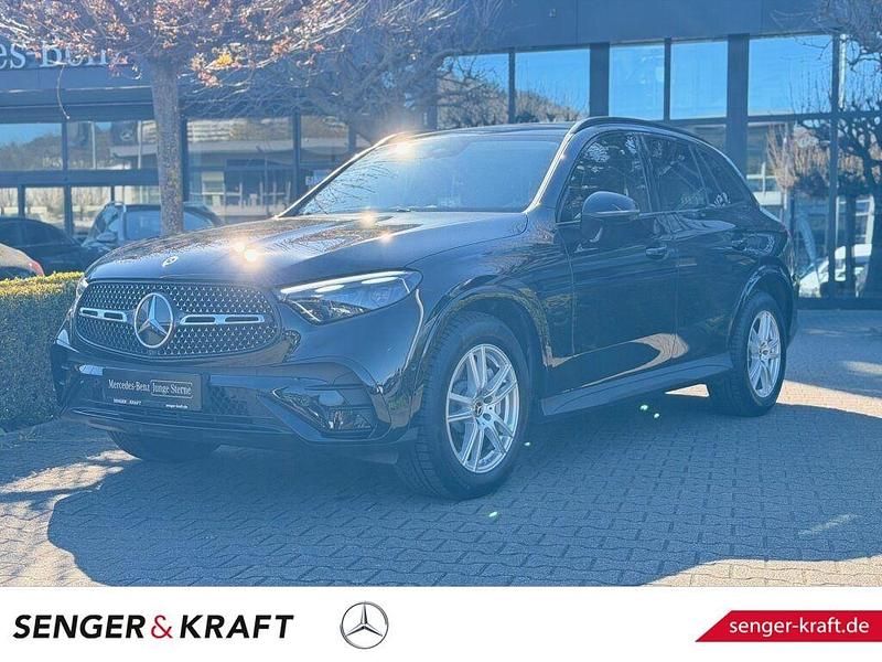 Gebraucht Mercedes GLC220 AMG 197 PS (144 kW) 2025 Schwarz SUV