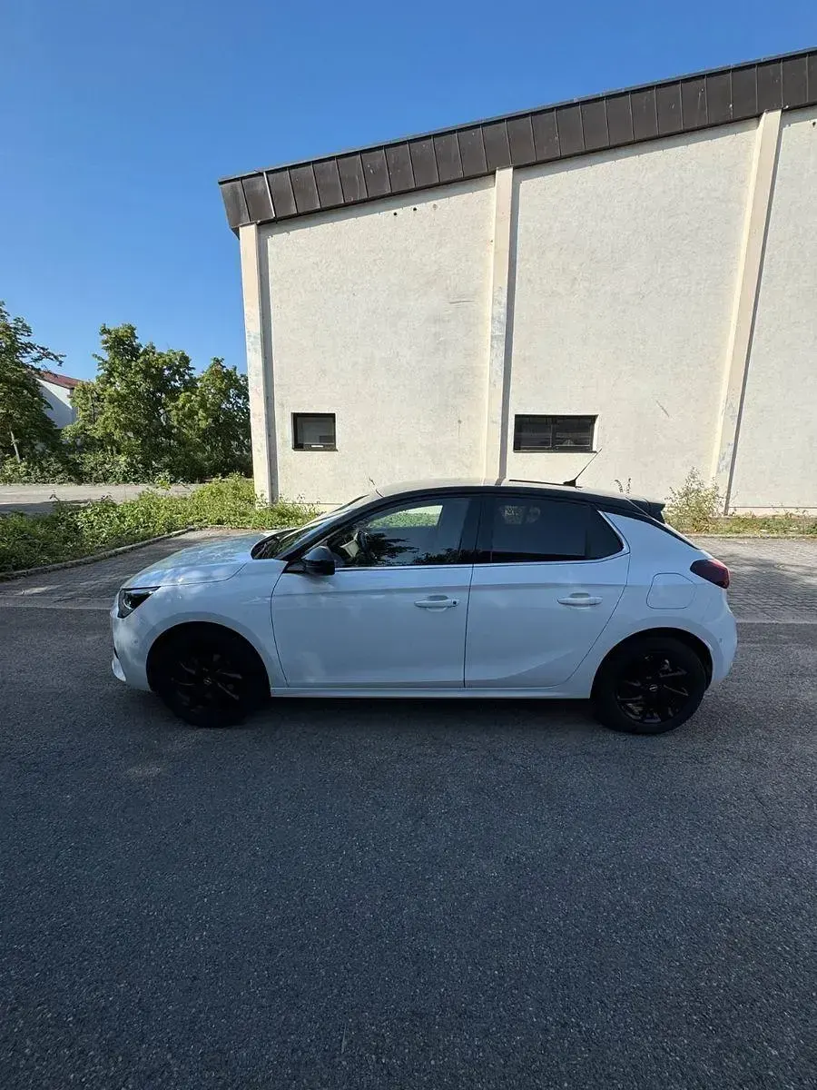 Gebraucht Opel Corsa 101 PS (74 kW) 2020 Weiß Kleinwagen