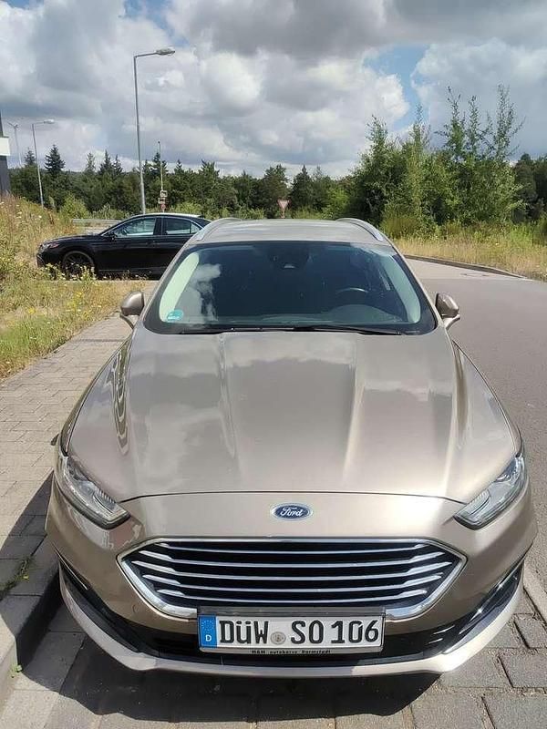 Grau Gebraucht 2019 Ford Mondeo Titanium Kombi | 13.400 € (Fairer Preis) - Bild 1/4