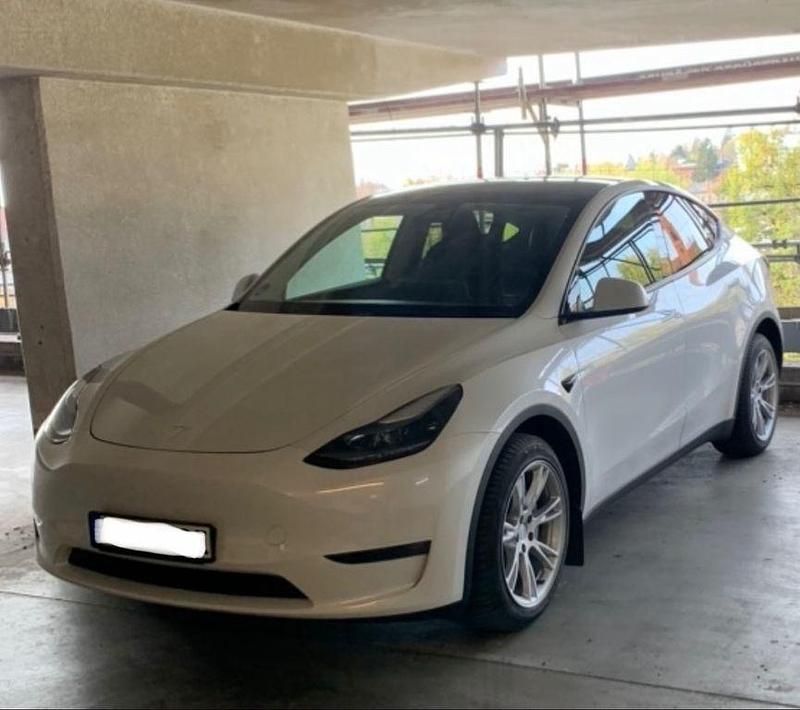 Weiß Gebraucht 2022 Tesla Model Y Long Range AWD SUV | 33.900 € (Fairer Preis) - Bild 1/4