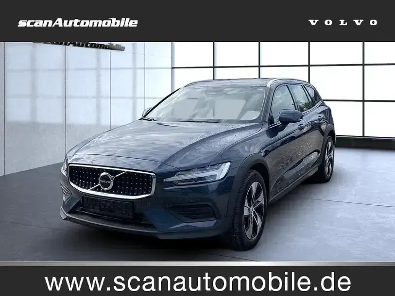 Gebraucht Volvo V60 CC Plus 197 PS (144 kW) 2023 Blau Kombi