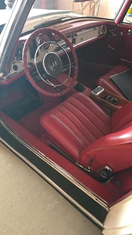 Gebraucht Mercedes 230 150 PS (110 kW) 1963 Weiß Cabrio