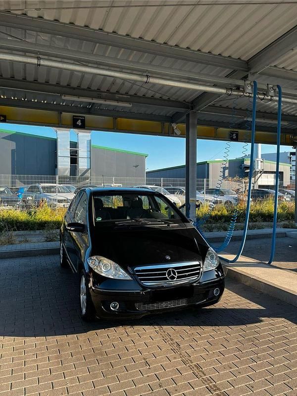 Schwarz Gebraucht 2005 Mercedes A150 Avantgarde Kleinwagen | 5.400 € (Fairer Preis) - Bild 1/4