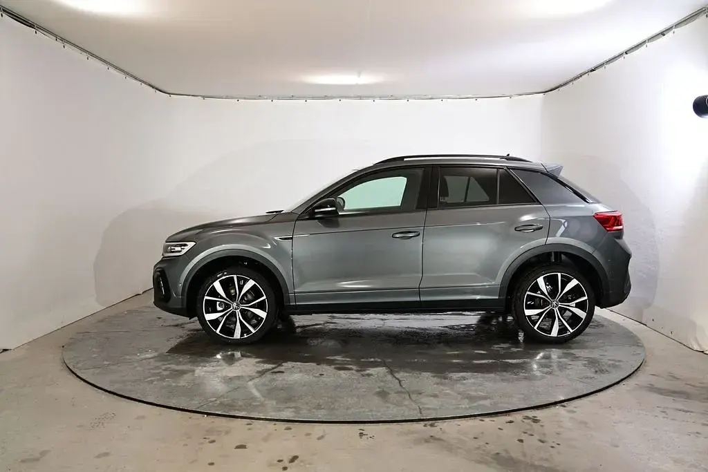 Neu VW T-Roc R-line 150 PS (110 kW) 2026 Indiumgrau metallic/grau SUV