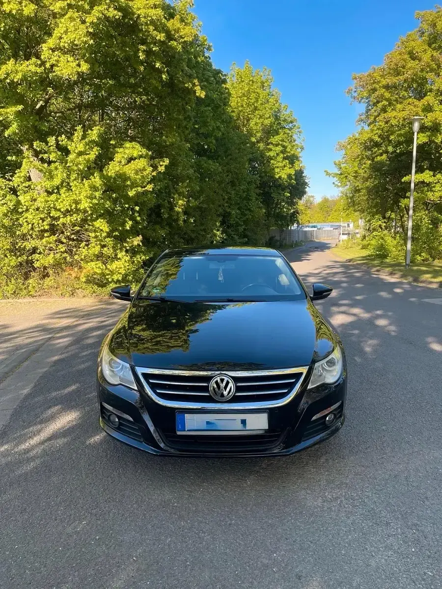 Używany VW CC 200 KM (147 kW) 2009 Czarny Sedan/Limuzyna