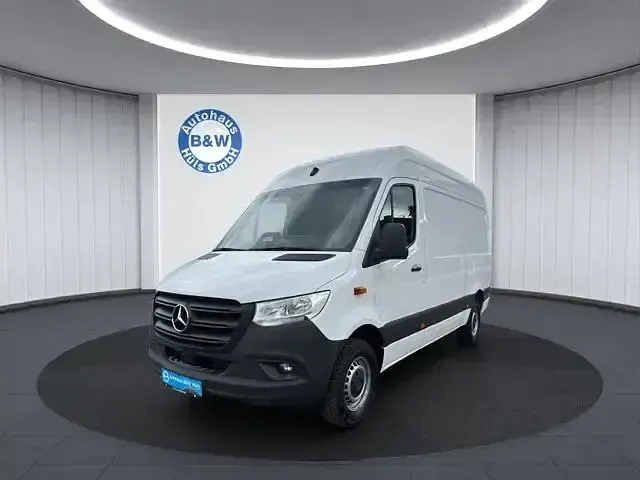 Używany Mercedes Sprinter 170 KM (125 kW) 2024 Biały Van